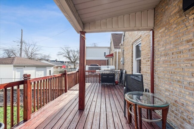 Building Photo - 4509 N Narragansett Ave