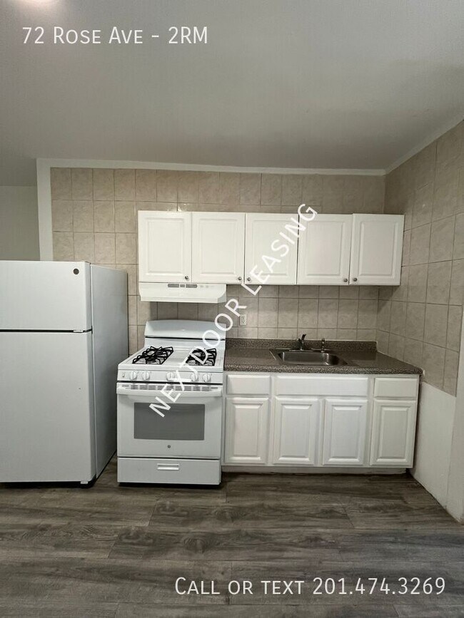 Building Photo - 72 Rose Ave