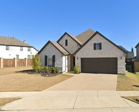 Building Photo - 801 Dragon Banner Dr