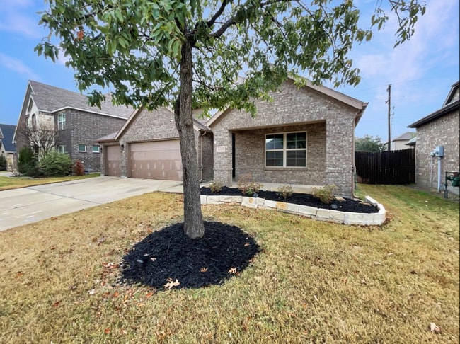 Building Photo - 1305 Freesia Dr