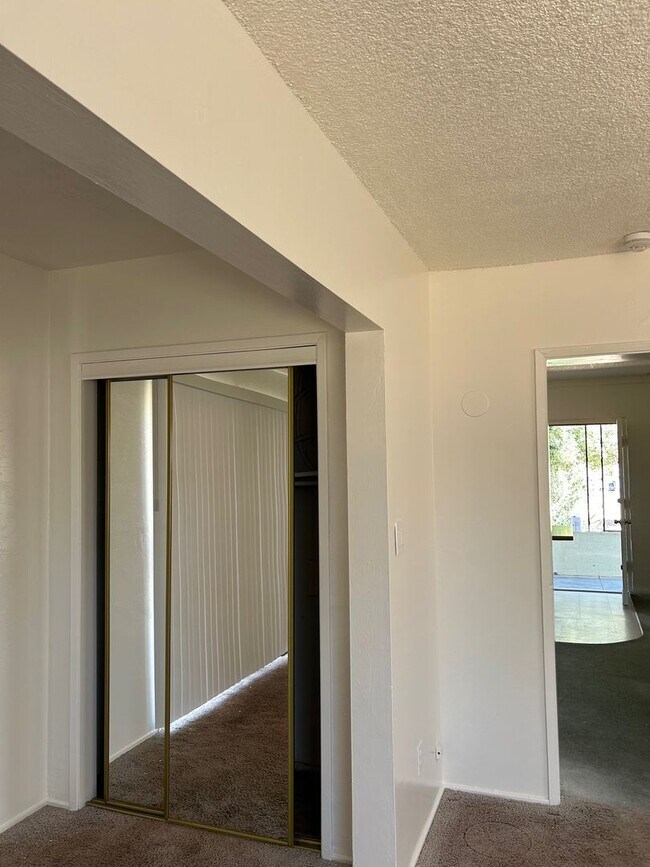 Building Photo - AVAILABLE NOW