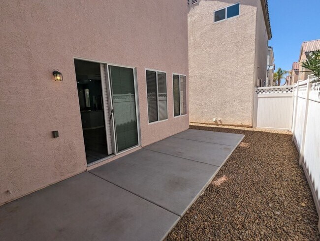Building Photo - 7608 French Springs St