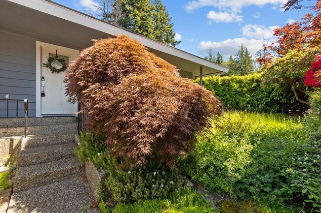 Building Photo - Beautiful 4 Bedroom Home in Richmond