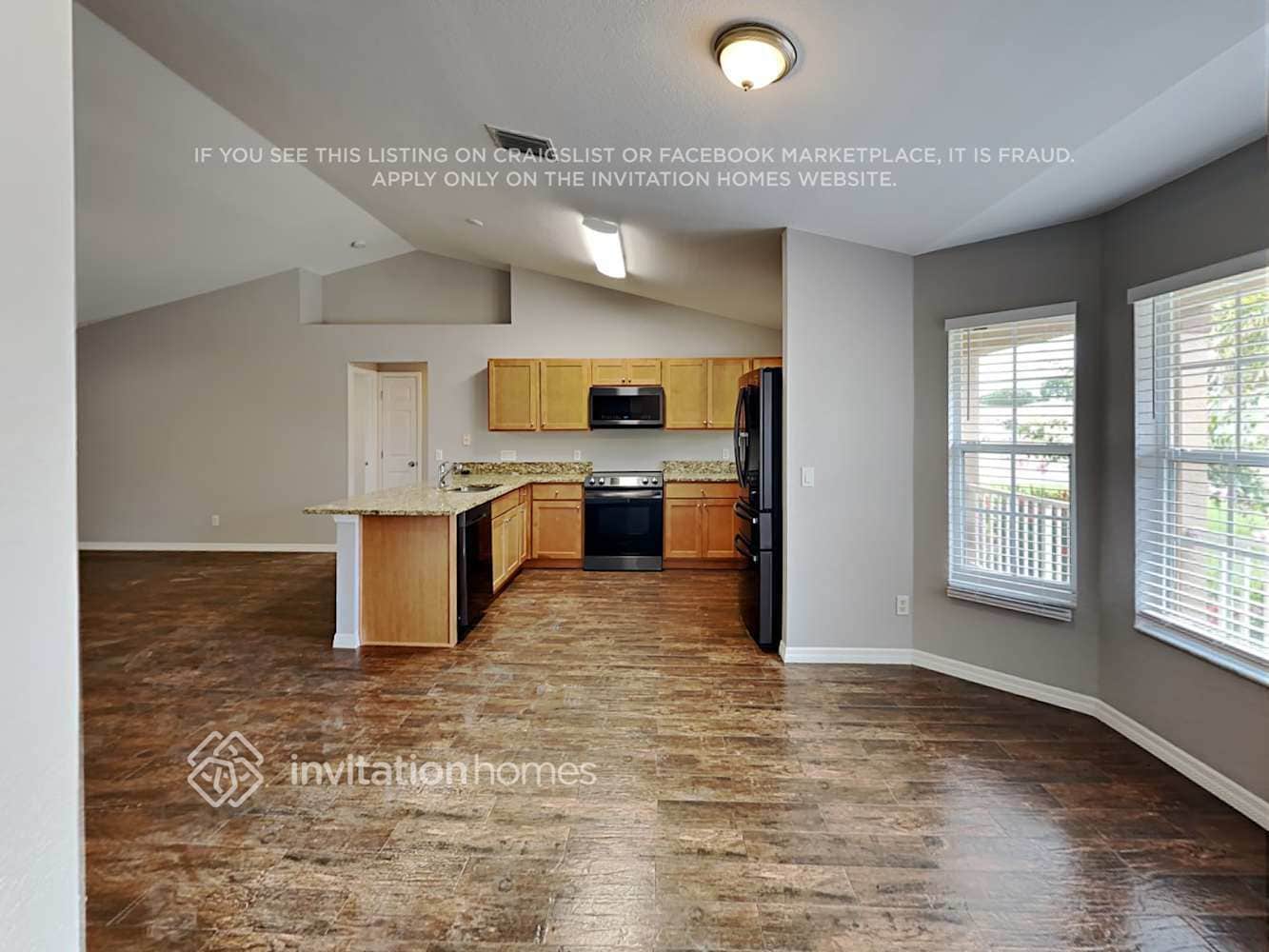 Building Photo - 25208 Palisade Rd