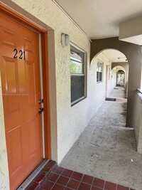 Building Photo - 20520 NW 15th Ave