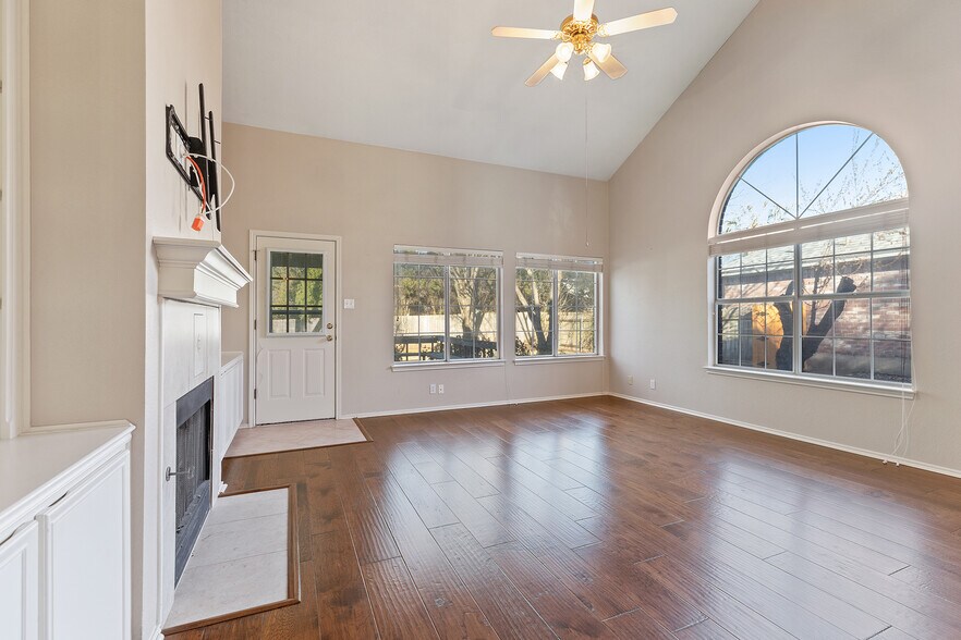 Building Photo - 9004 Brimstone Ln