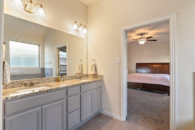 Building Photo - 4027 Flowstone Ln