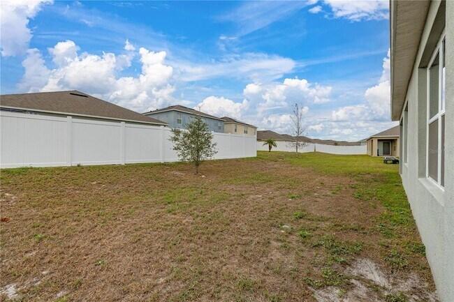 Building Photo - 624 Honey Bell Rd