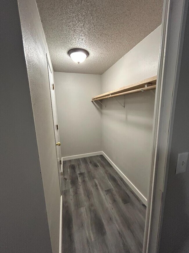 Building Photo - 188 AN Cir