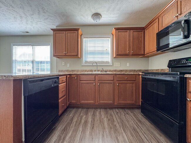 Building Photo - 1502 Bridgeton Way