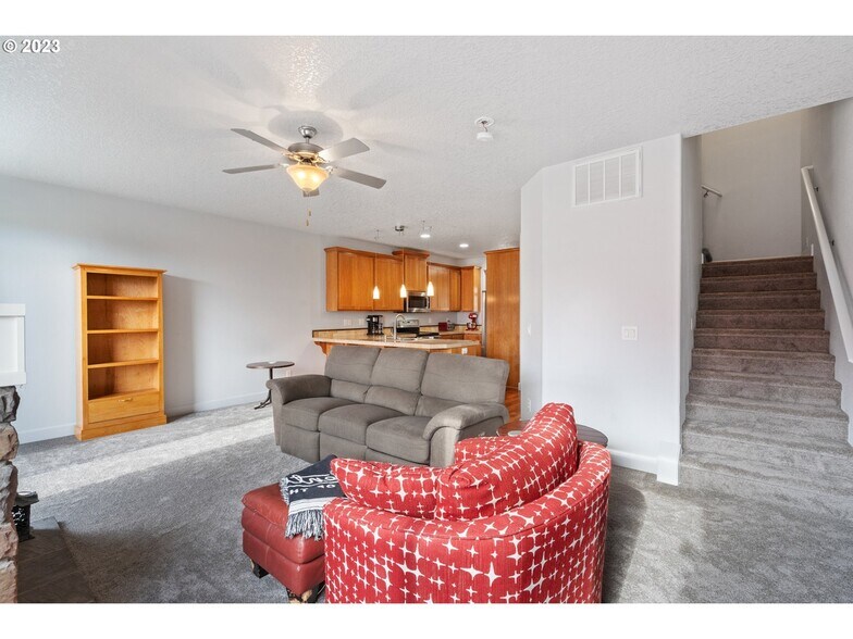 Building Photo - 3509 NE 80th St