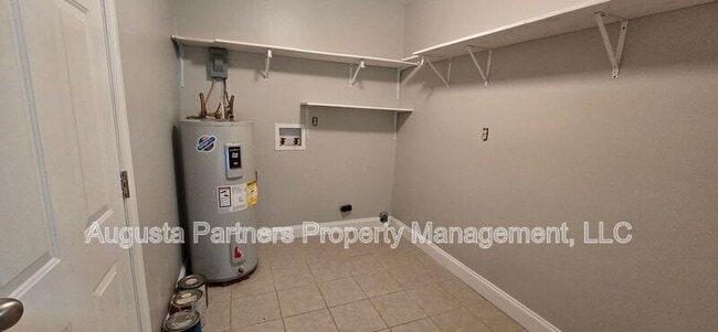 Building Photo - 2511 Drayton Dr