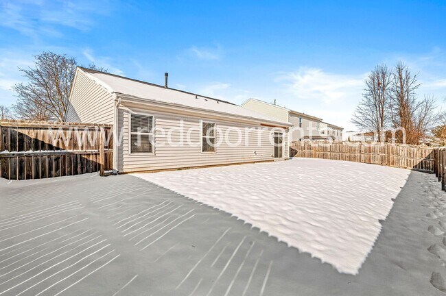 Building Photo - Schedule your showing today!