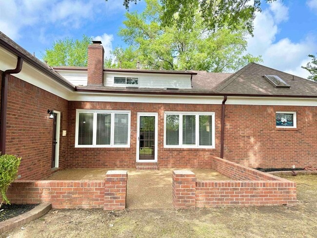 Building Photo - 3046 Dee Ann Dr