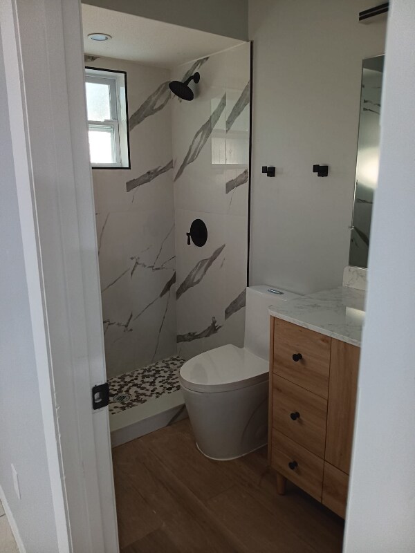 Building Photo - 2507 Matena Ave S