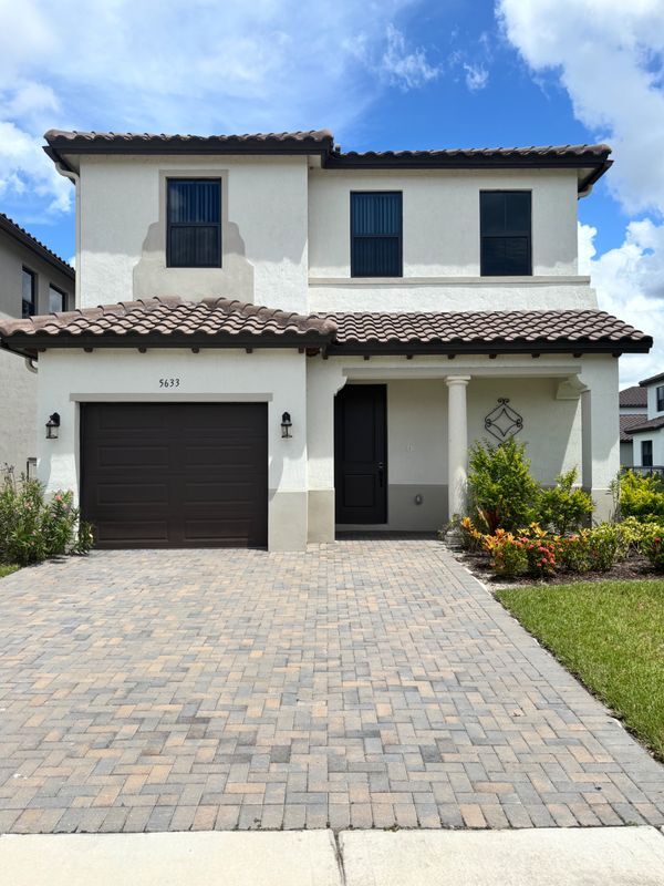 Building Photo - 5633 Cerva Ln