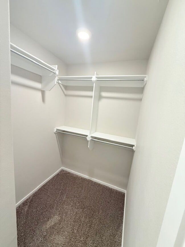 Building Photo - Townhouse in Upland Heights!