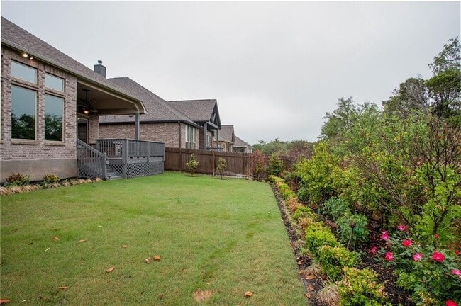 Building Photo - 820 Anahuac Dr