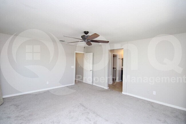 Building Photo - 13153 W Lariat Ln