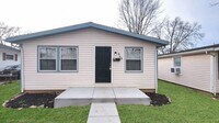 Building Photo - 949 S Harris Ave