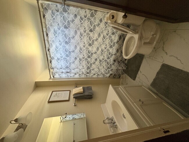 Building Photo - 601 Rumely St