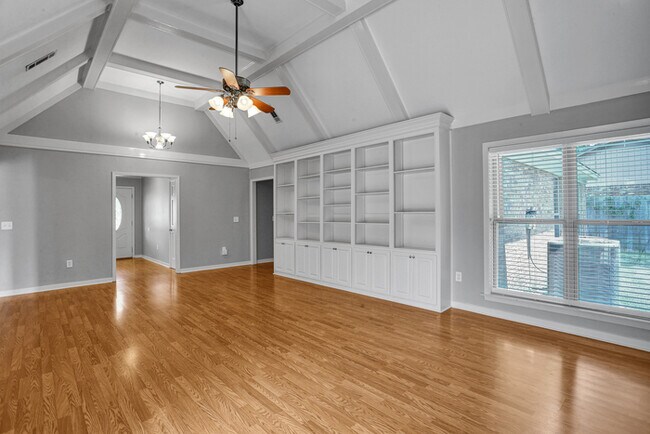 Building Photo - Beautiful Home for Lease!
