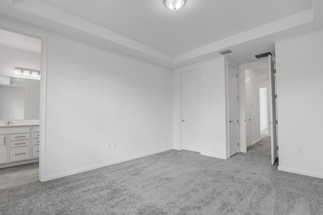 Building Photo - 2880 SE Federal Hwy