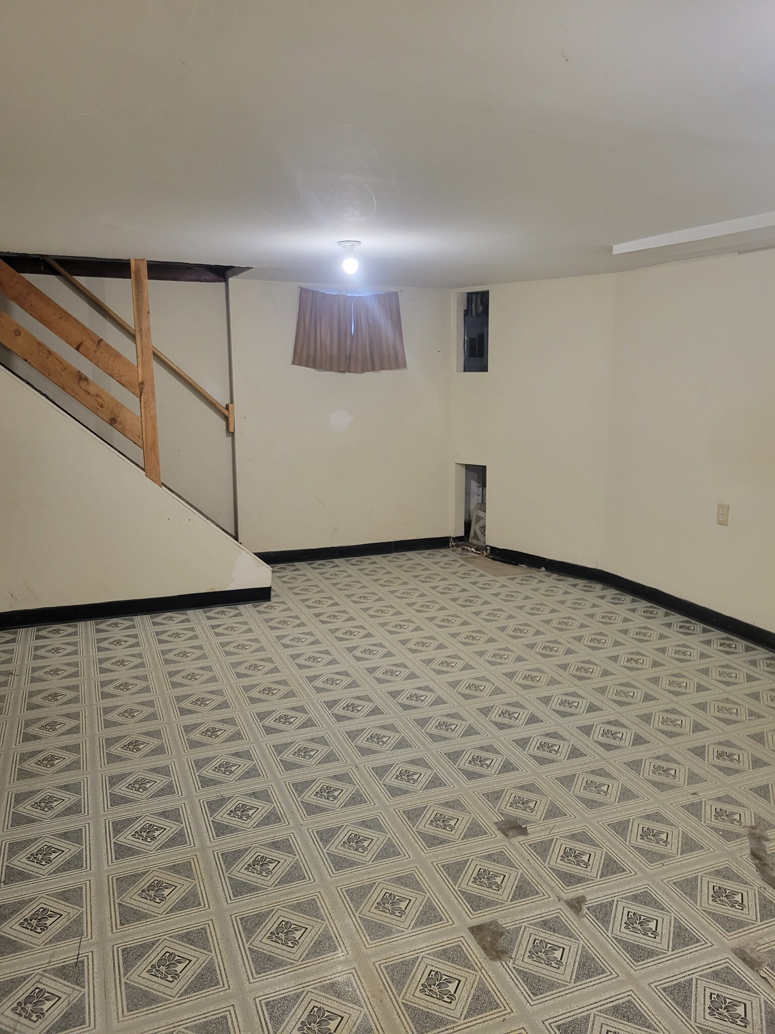 basement - 821 Talma St