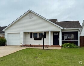 Building Photo - 104 Lennox Ln