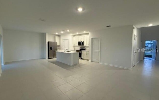 Building Photo - 5695 Nispero Wy