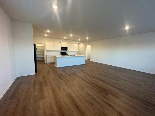 Building Photo - 1018 Ascari Ct