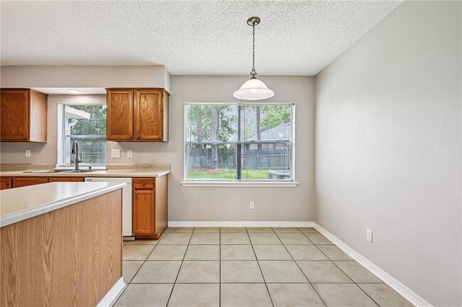 Building Photo - 109 Silverwood Dr