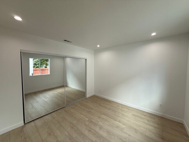 Building Photo - Bassett Properties