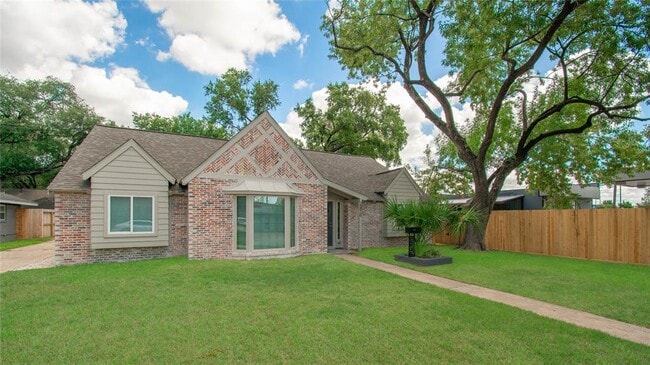 Building Photo - 6810 Northampton Way