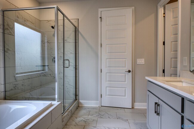 Building Photo - 22895 Ansley Dr