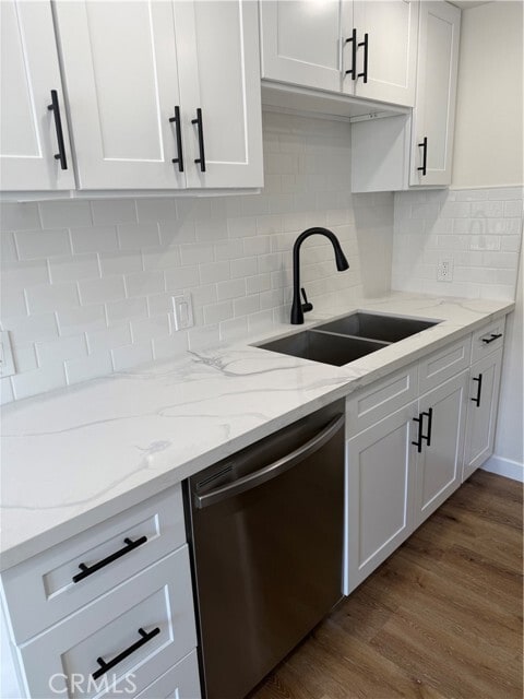 Building Photo - 1155 W 11th St