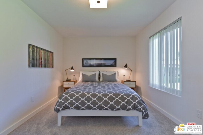 Building Photo - 3545 Ridgeview Cir S