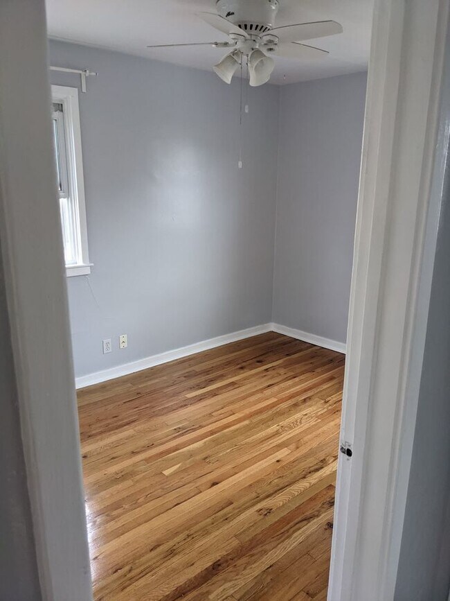 Building Photo - 470 S Pierson ST