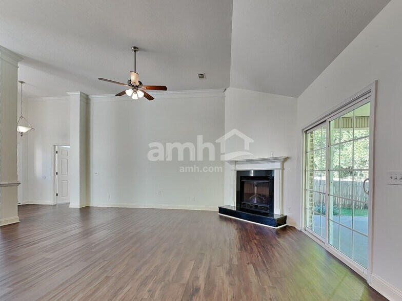 Building Photo - 307 Brighton Woods Dr