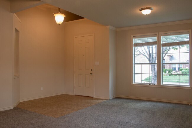 Building Photo - SUNDOWN RANCH-DENTON