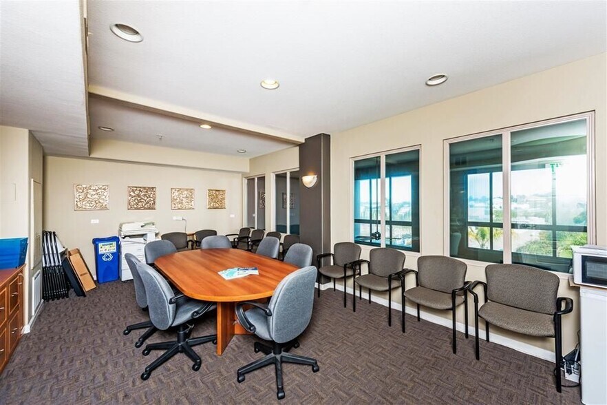 Building Photo - 3877 Pell Pl