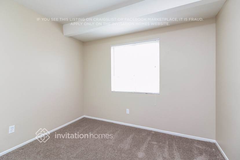Building Photo - 8029 Linares Ave