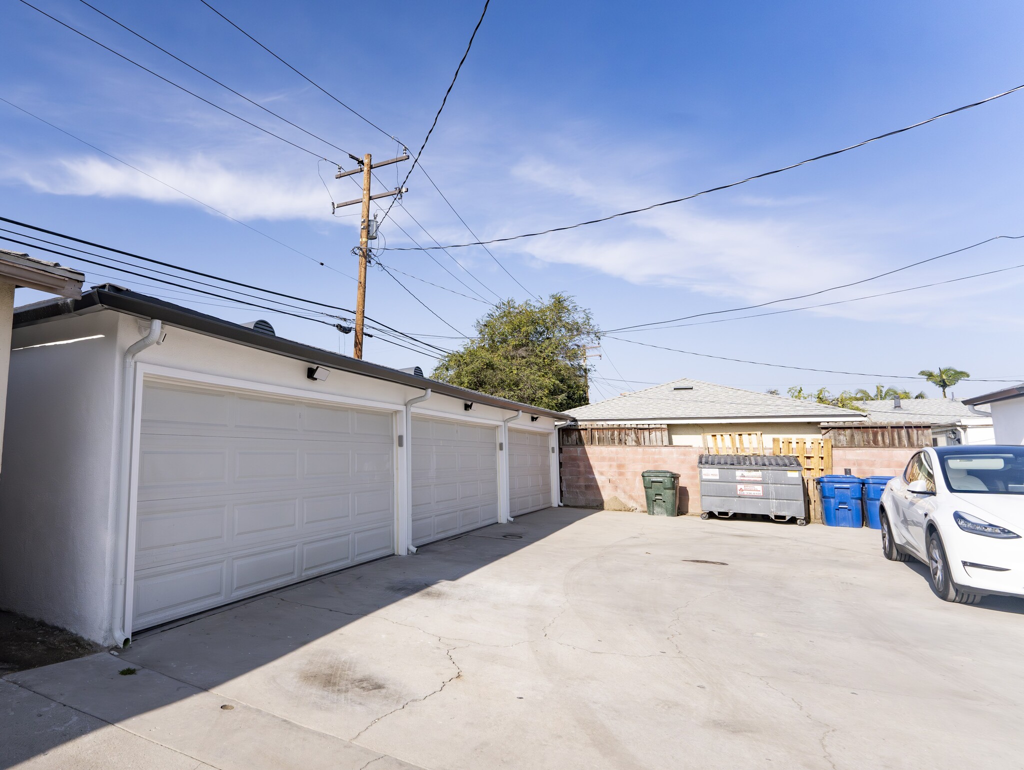 1 Garage Space Available for Unit - 10023 Pomering Rd