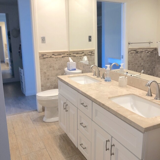 Building Photo - 23914 De Ville Way