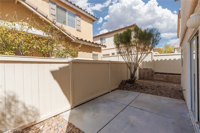 Building Photo - 3829 Bayamon St