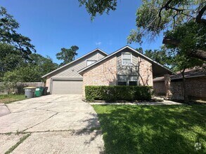Building Photo - Gorgeous 4bd 2ba on Mature Lot in Prime Lo...
