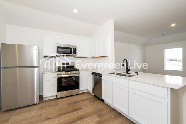 Building Photo - 4008 Becky Ln