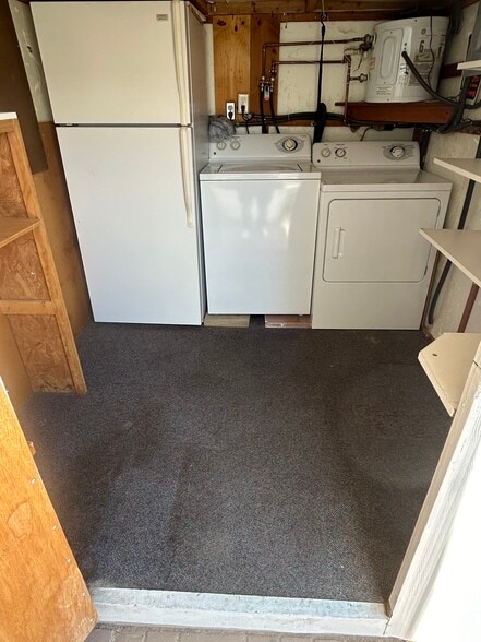 Building Photo - 216 E Ocotillo Dr