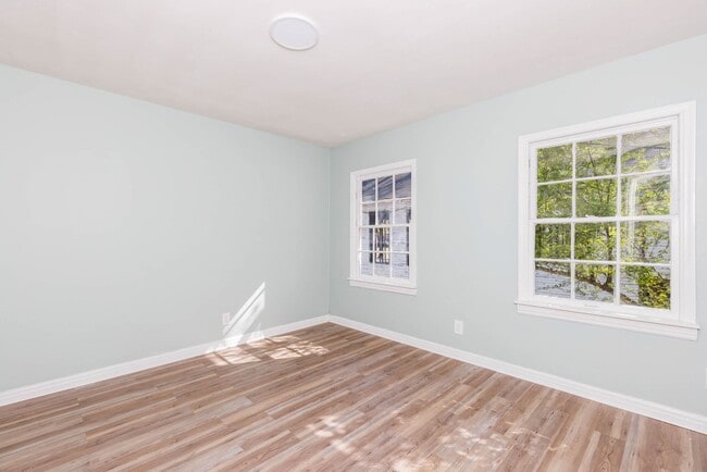 Building Photo - 1830DUPLEX