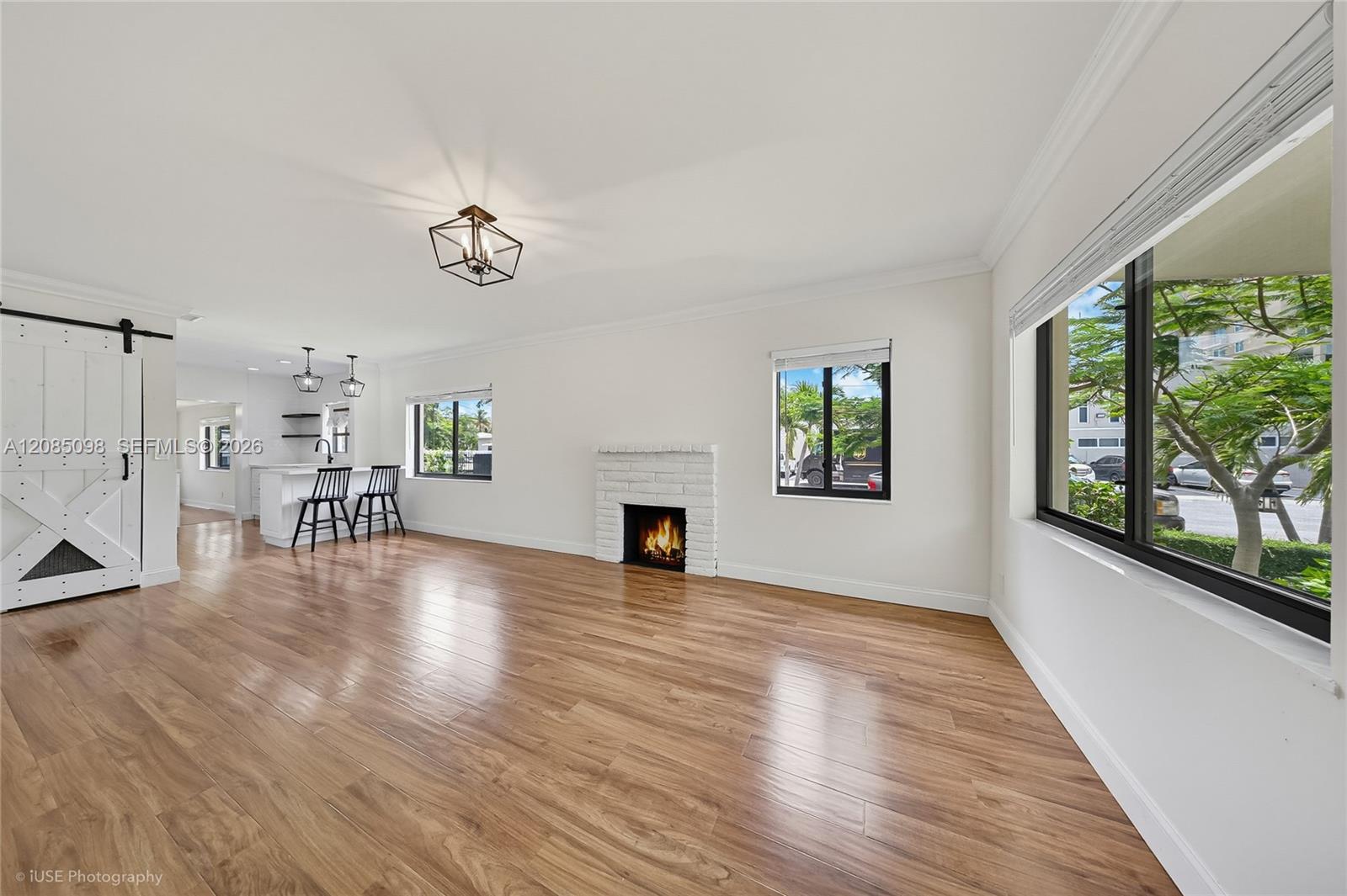 Building Photo - 3640 SW 11th St